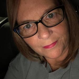 Meet your Posher, Connie